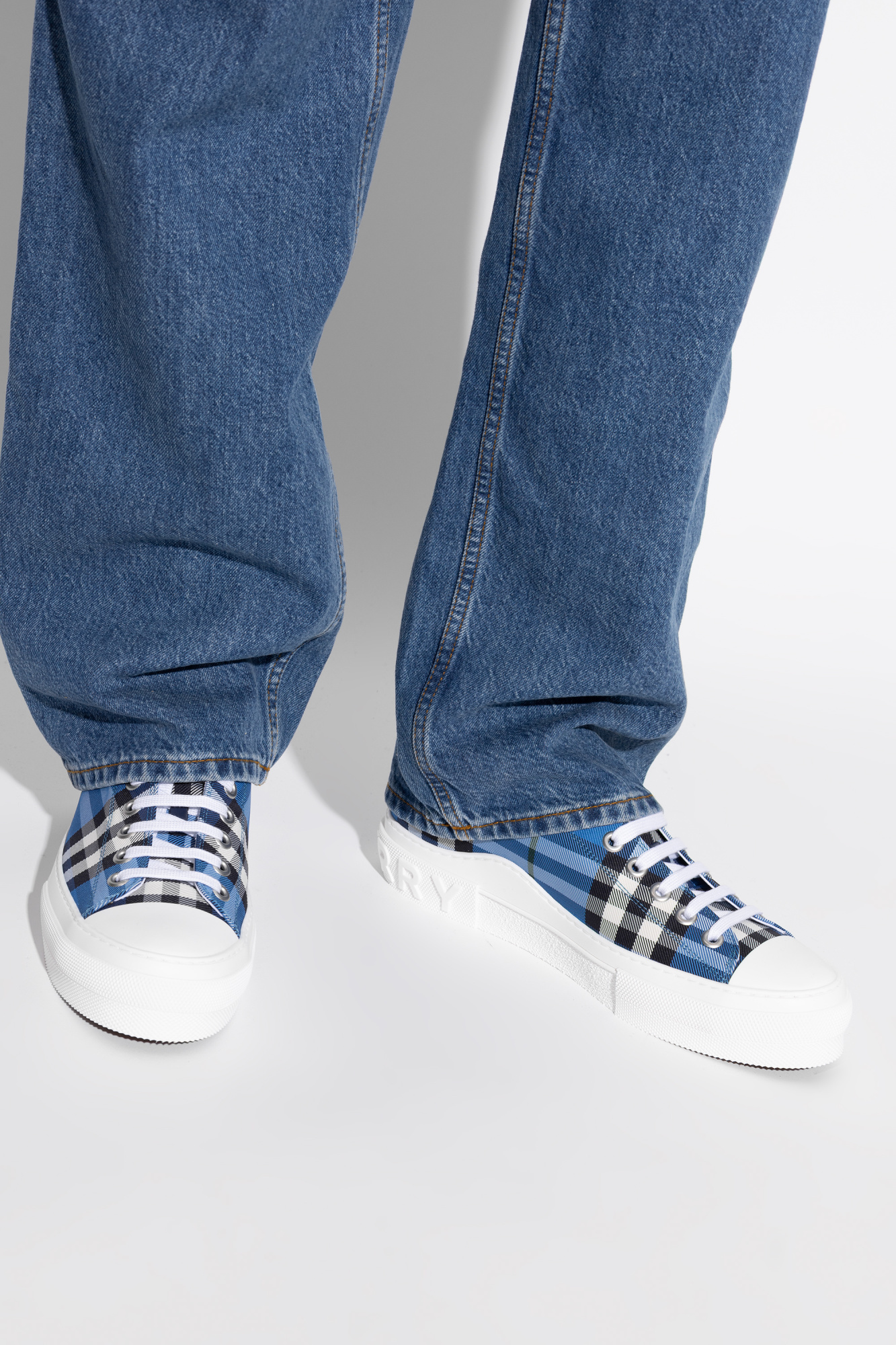 Burberry Sports shoes 